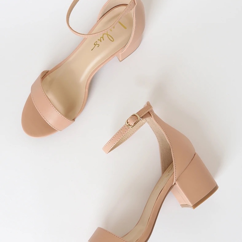 Lulus Harper heels in near perfect condition! Almond, size 8
